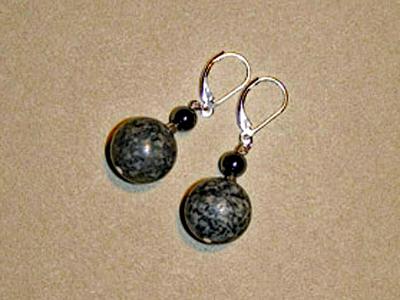 JMO-J-041--Earrings JMO-J-041--Earrings