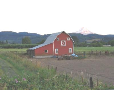 HOOD RIVER BARN