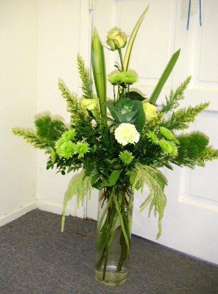 Corporate arrangement for a reception desk - California Flower Art Academy