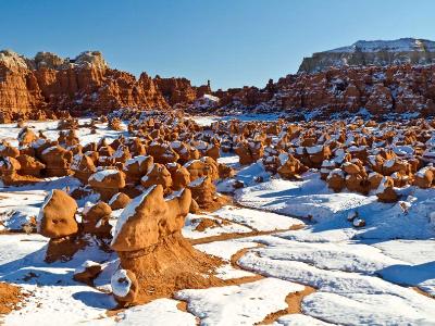 Snow in Goblin Valley Snow in Goblin Valley