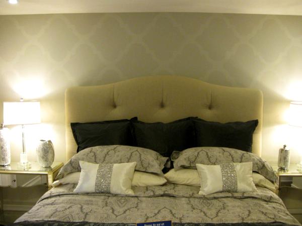 Stencilled accent wall