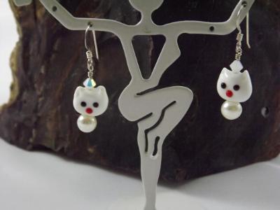 E-80 White Cat Earrings