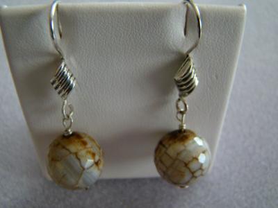 #74  spider web agate