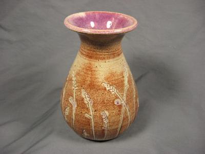 110530.J Vase with Wheat Design