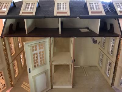 La Chataue Restoration ~ Temporarily remove floors 
