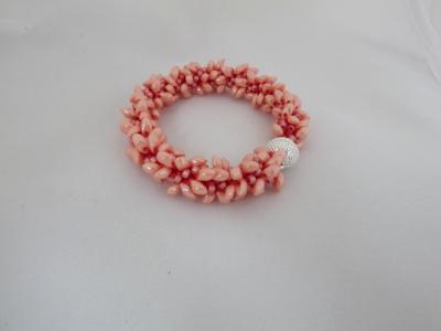 B-61 pearly peach spikey bracelet