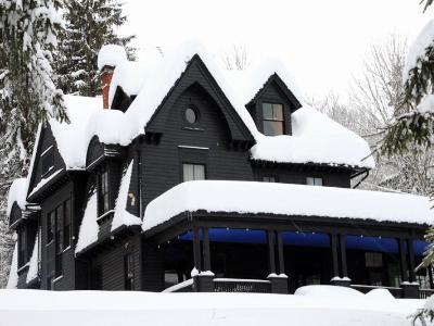 Black House Blizzard Black House Blizzard