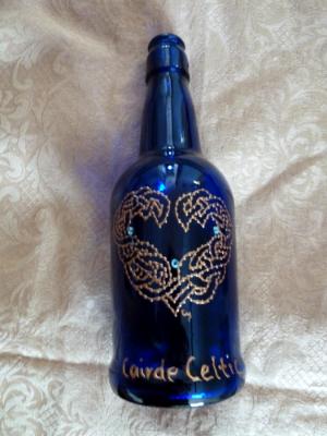 Gail-Celtic Friends Bottle