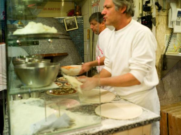 Pizzeria Di Matteo, Via Tribunale