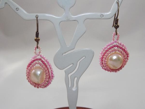 E-54 White Pearl & Pink Bead Earrings