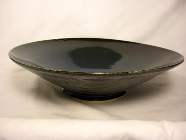 110924.A Large Bowl with Ribbed Exterior