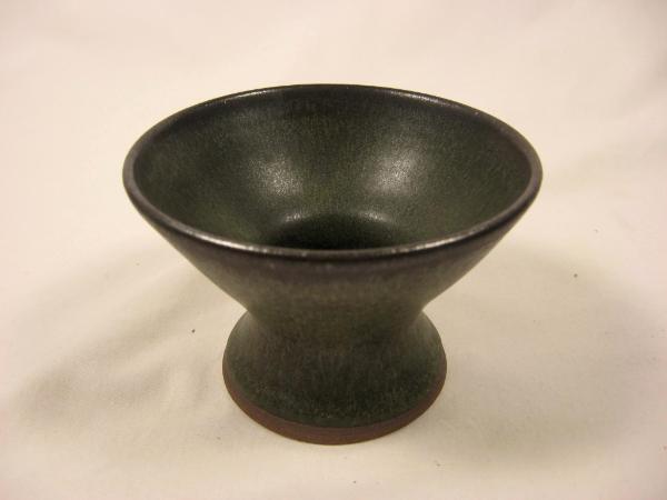 120522.D Flower Vase with Matte Green Glaze