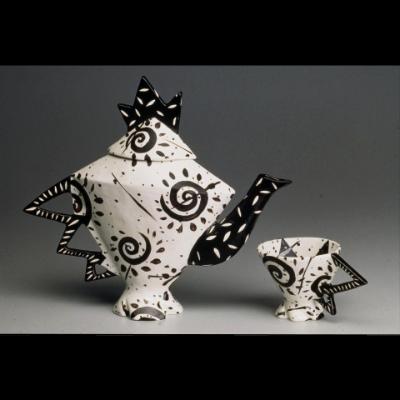 B&W Swizzle teapot