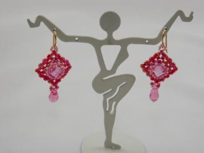 E-132 Pink Diamond-Shaped Beaded Earrings