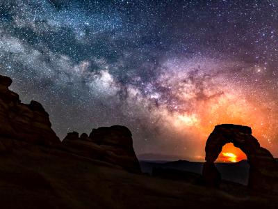 Delicate Arch Milky Way & Pack Creek Fire Delicate Arch Milky Way & Pack Creek Fire