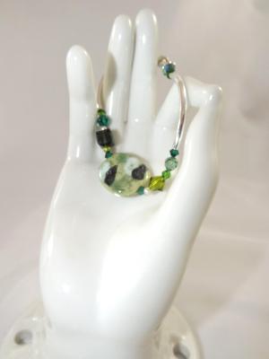 B-115 light olive Kazuri bead bracelet B-115 light olive Kazuri bead bracelet