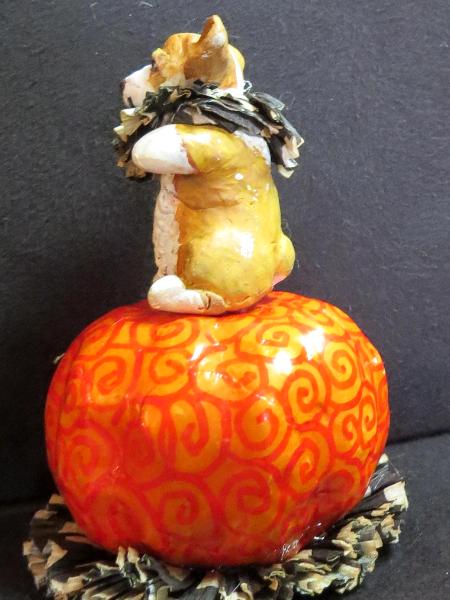 Corgi Pumpkin fun Red and white pem Approx 6"