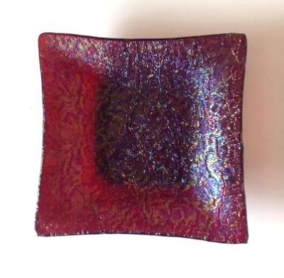 Red plate with bumpy irid surface 6x6 Red plate with bumpy irid surface 6x6