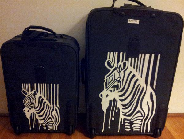 sm & lg set of zebra luggage