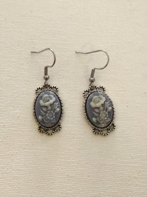 Flower cameo earrings (SOLD)