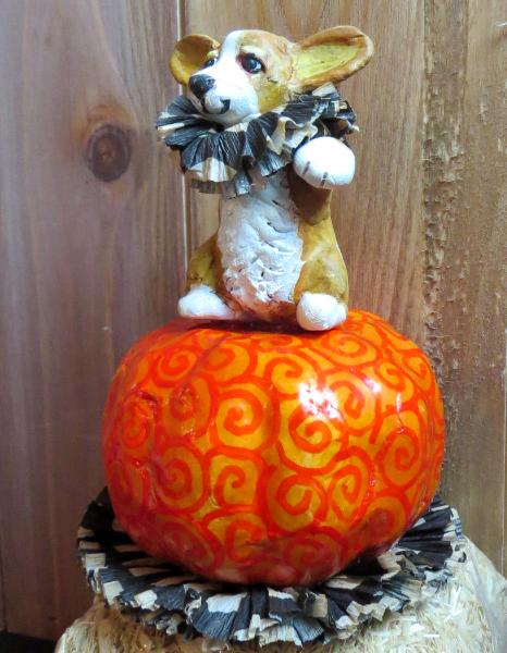 Corgi Pumpkin fun Red and white pem Approx 6"