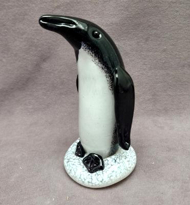 #12022209 penguin 5.5''Hx3''W $120 #12022209 penguin 5.5''Hx3''W $120