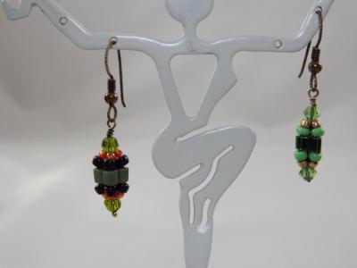 E-41 Green Beaded Bead Earrings