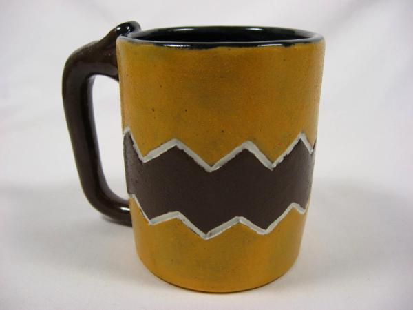 110416.B Mug with Zig Zag Design