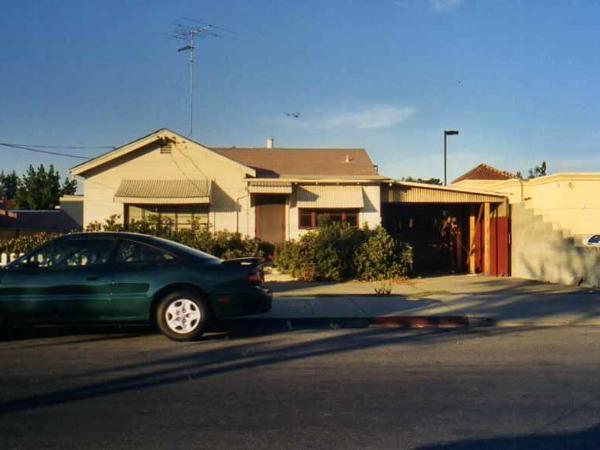 Last old house near El Camino