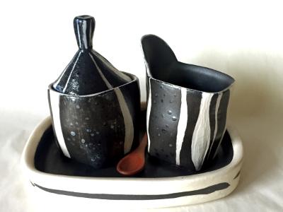 Black and White Creamer-Sugar Set