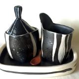 Black and White Creamer-Sugar Set