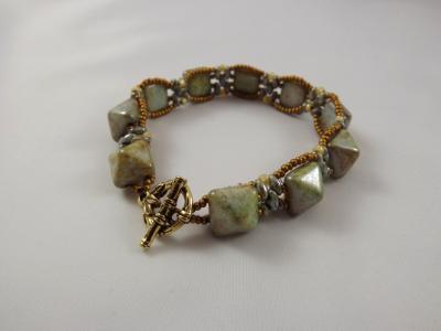 B-23 sage green stud bead bracelet B-23 sage green stud bead bracelet