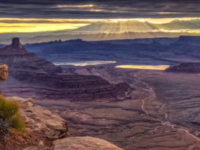 Light Rays Behind the La Sal Mountains Light Rays Behind the La Sal Mountains