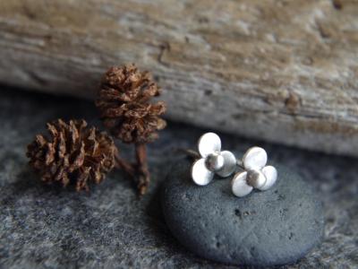 *SOLD OUT* Tiny flowers *SOLD OUT* Tiny flowers