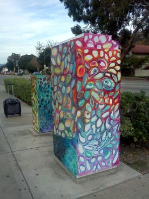 Ventura Ave and Main St Utility Box