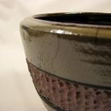 Closer look at the Raku bowl rim