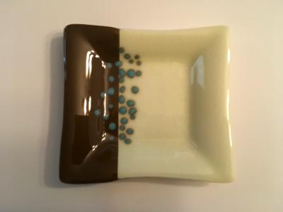 Cream and brown plate 6x6