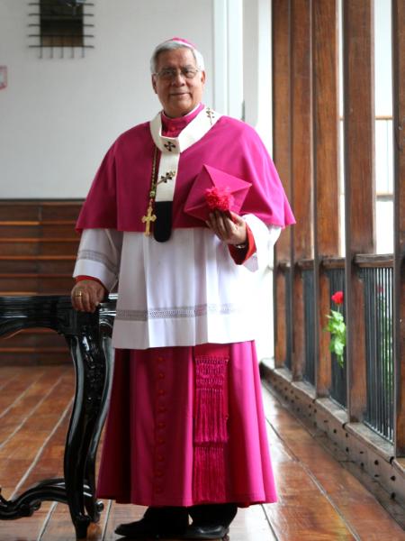 Oil portrait of Archbishop FAUSTO TRAVEZ, 170cm x 100cm, 2013