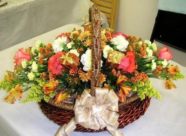 basket floral arrangement - California Flower Art Academy