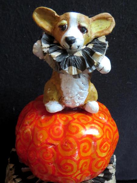 Corgi Pumpkin fun Red and white pem Approx 6"