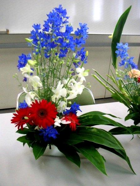 Floral design: Are you Kenzan or Floral Foam oriented ? - California
