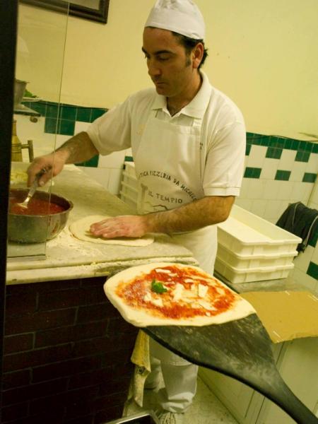 Pizza Margherita, Da Michele, Naples