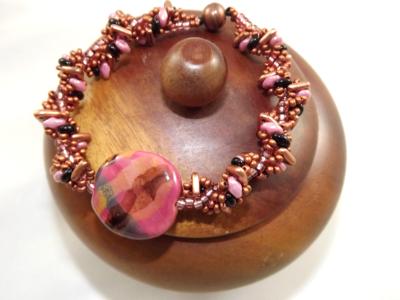 B-164 Copper & Old Rose Kazurie Bead Bracelet B-164 Copper & Old Rose Kazurie Bead Bracelet