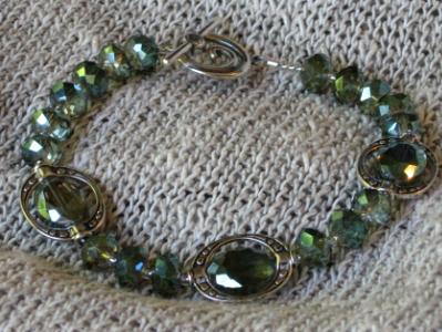Green Framed Crystals Bracelet Green Framed Crystals Bracelet