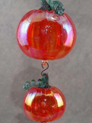 #09232401 hanging 3 pumpkins SM, MED, LG 18''HX6''W $180.00 #09232401 hanging 3 pumpkins SM, MED, LG 18''HX6''W $180.00