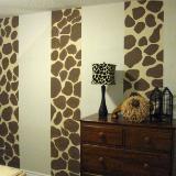 Giraffe mural