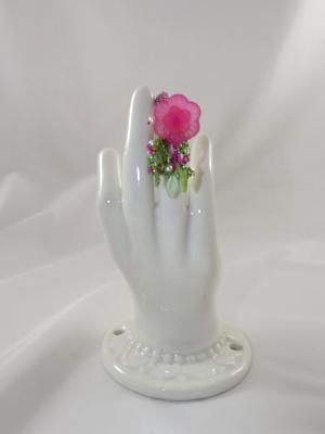 R-4 Pink Beaded Ring w/Bright Pink Flower R-4 Pink Beaded Ring w/Bright Pink Flower