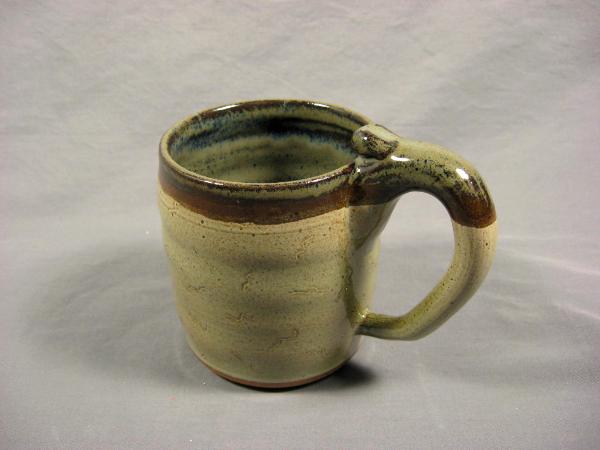 111025.H Coffee Cup with Squiggle Design