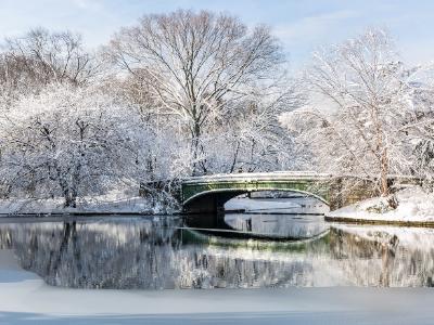 Lullwater Bridge Spring Snow Morning Lullwater Bridge Spring Snow Morning