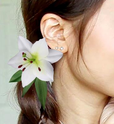 White Day Lily Hair Clip White Day Lily Hair Clip